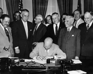 72-901-1_HR7786_Veterans_Day_June_1_1954